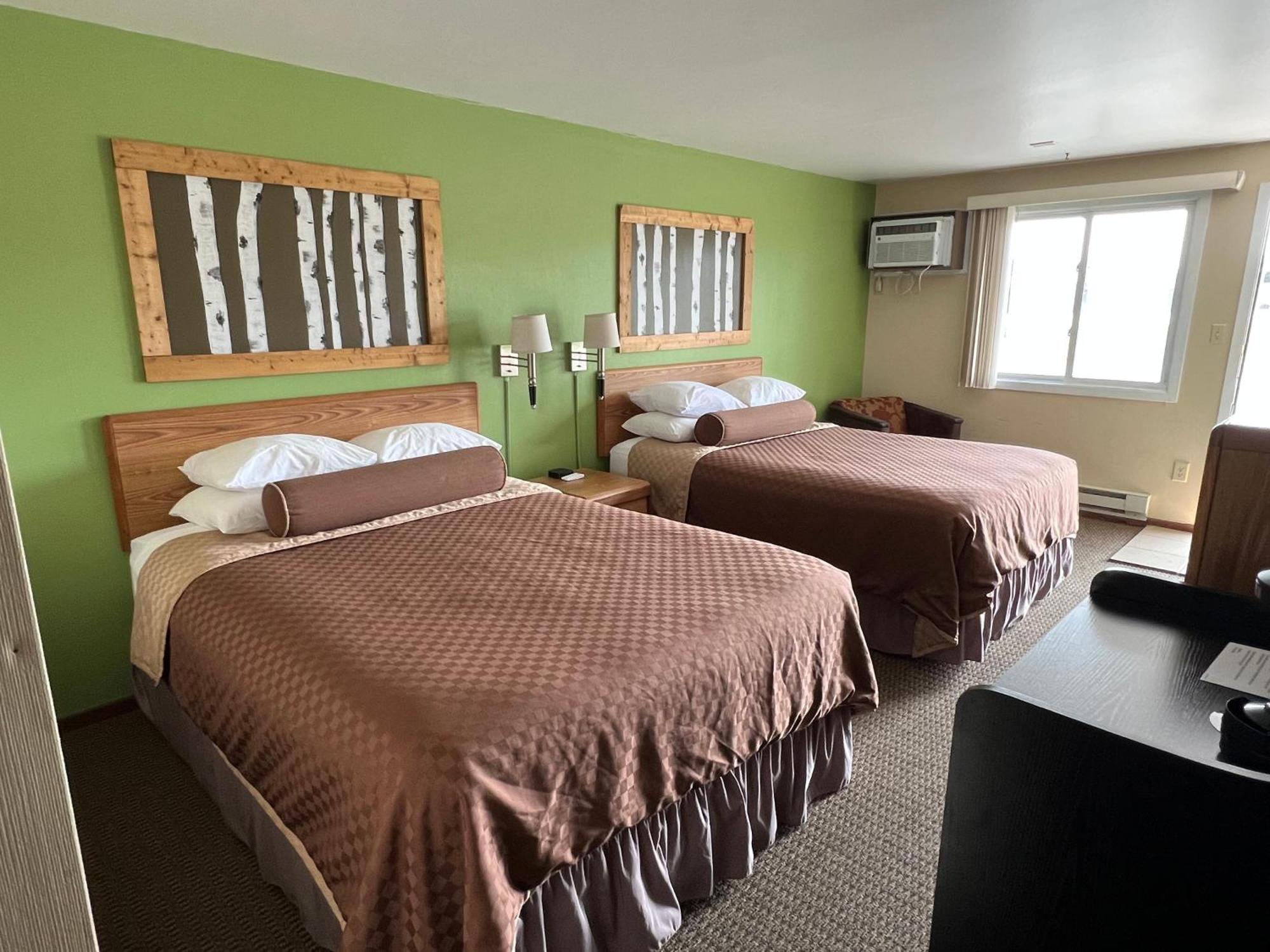 Cedar Hill Lodge Saint Ignace Eksteriør bilde